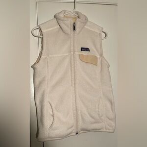 NWOT Size M Woman’s Cream Patagonia Re-tool vest